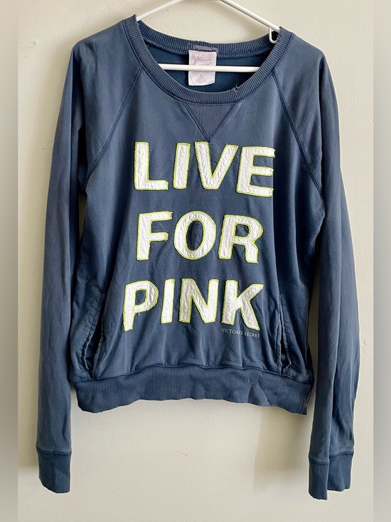 PINK Victoria's Secret Sweaters - 💅🏻 Vintage PINK Victoria's Secret Crewneck Pullover 💅🏻